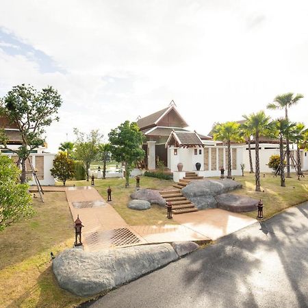 Thantara Resort Csiangmaj Kültér fotó
